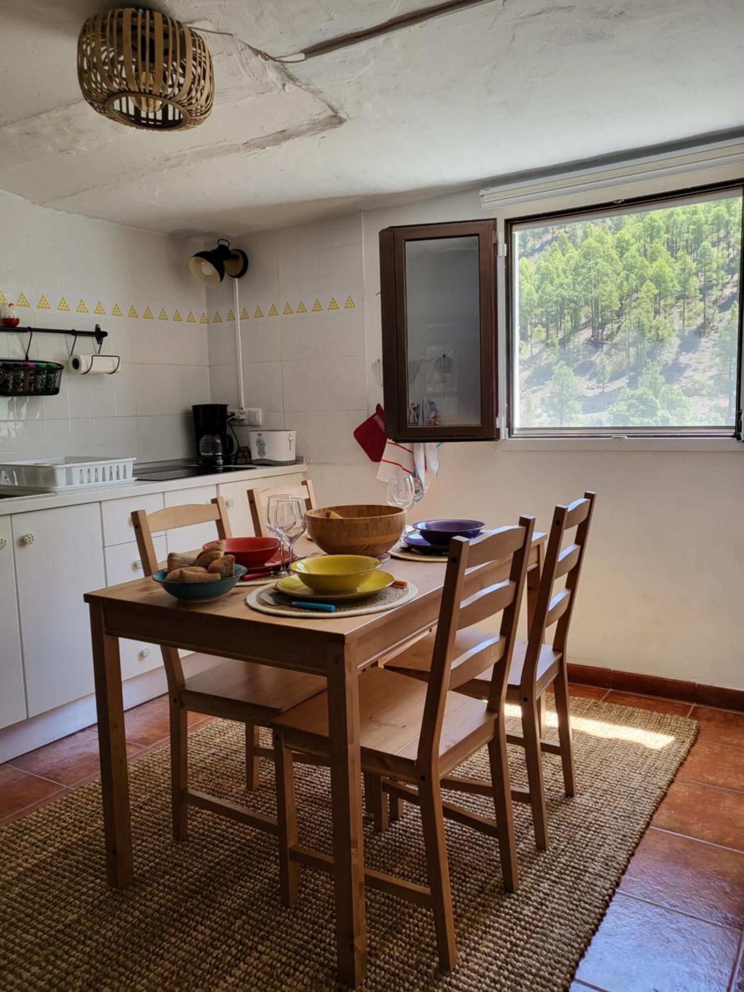 Casa Rural Los Pinares El Juncal De Tejeda Luaran gambar